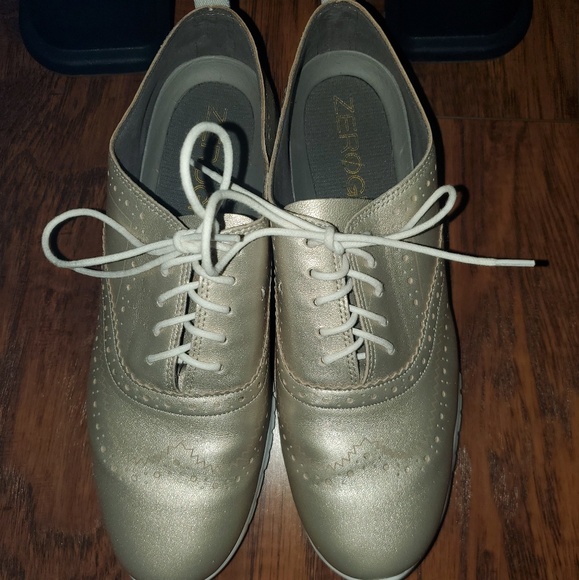 Cole Haan Gold Oxford Size 9 GUC - Picture 1 of 2